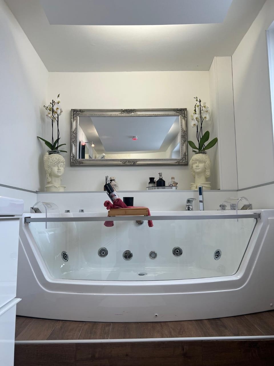 Hot Tub, Hot Tub