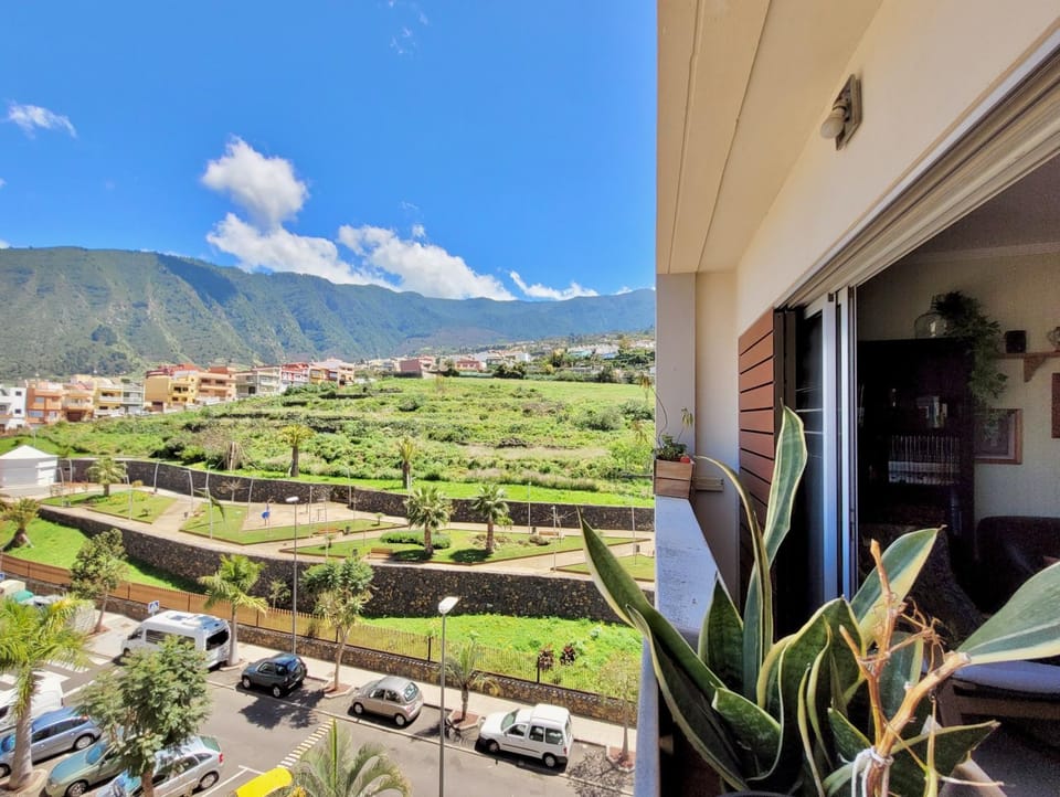 View (from property/room), City view, Mountain view