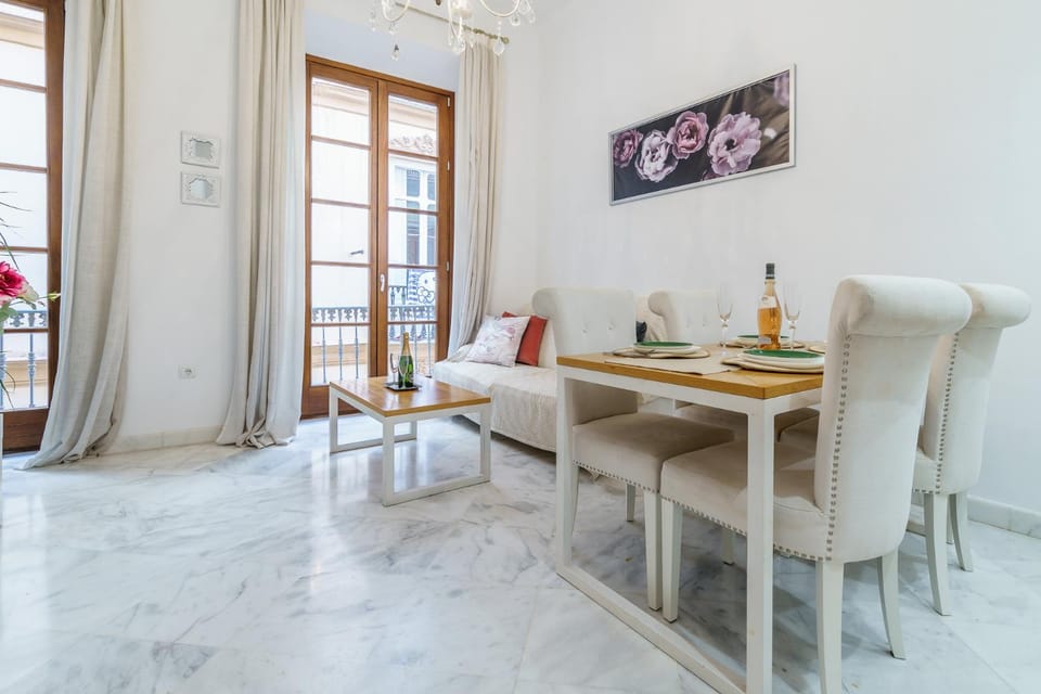 Living room, Dining area