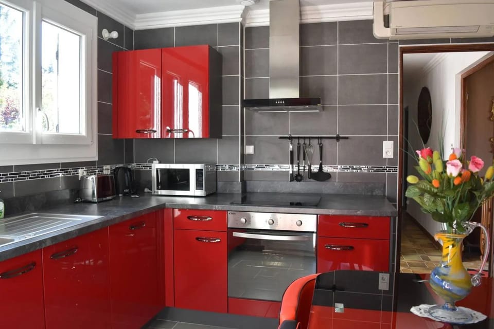 Maison près de Pierre-Châtel avec vue sur le lac House in Provence-Alpes-Côte d'Azur