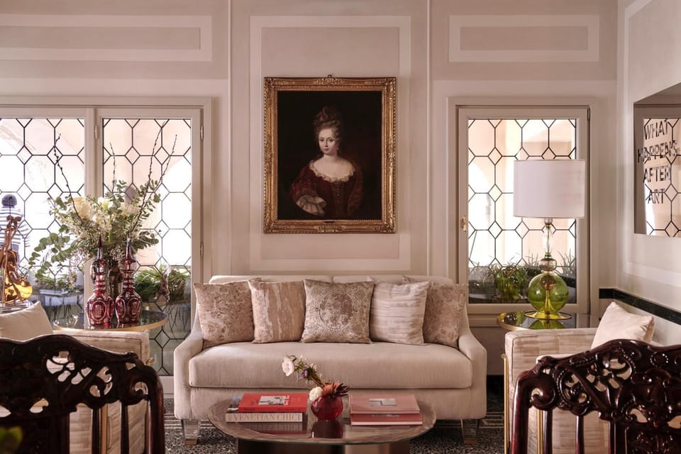 Living room, Decorative detail