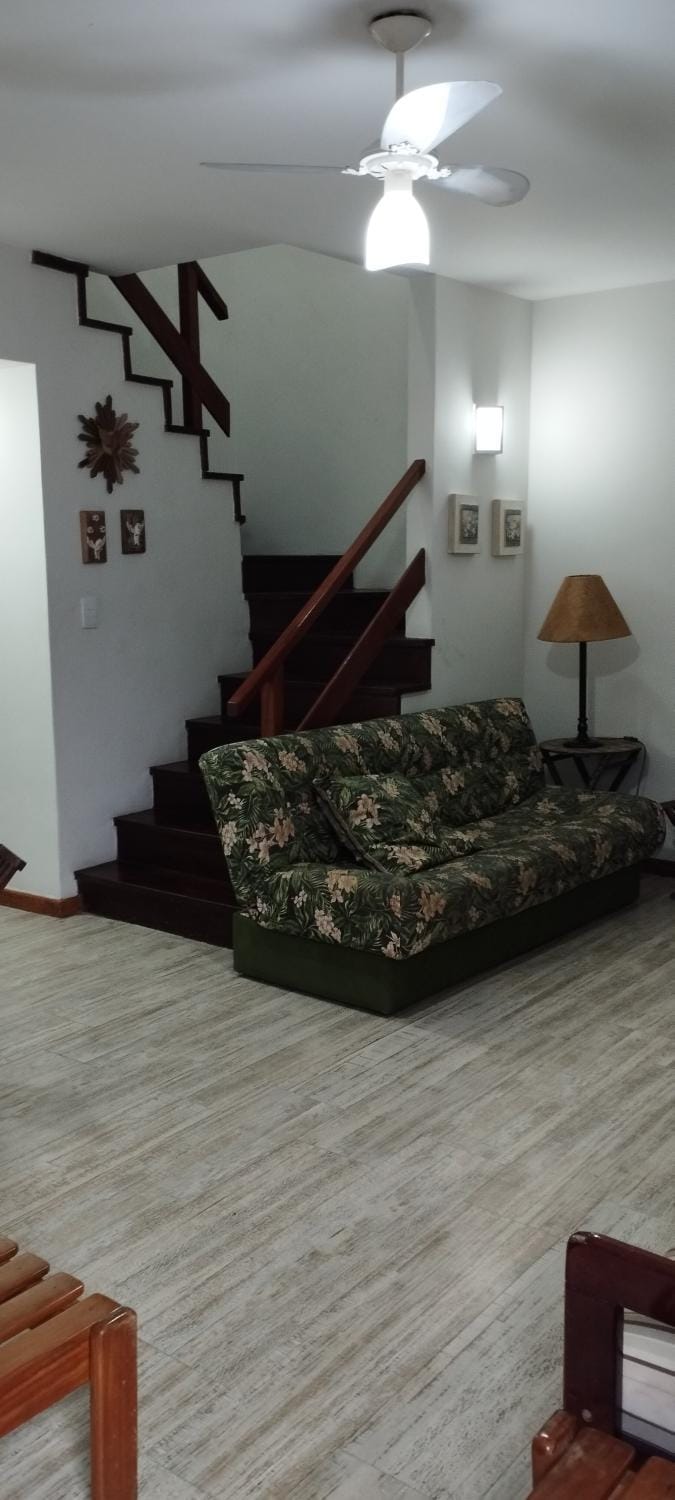 casa a 1 quadra da praia wi-fi House in Cabo Frio
