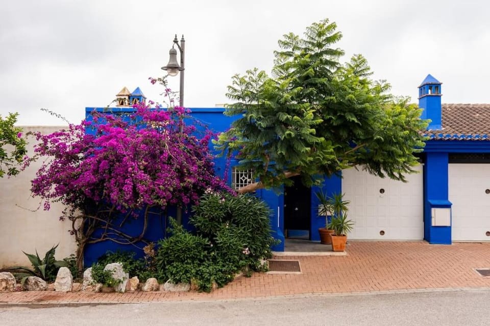 Property building, Garden