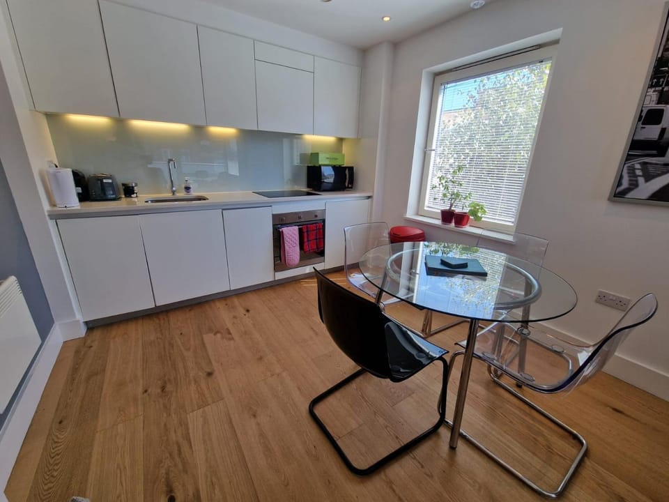 Coffee/tea facilities, Kitchen or kitchenette