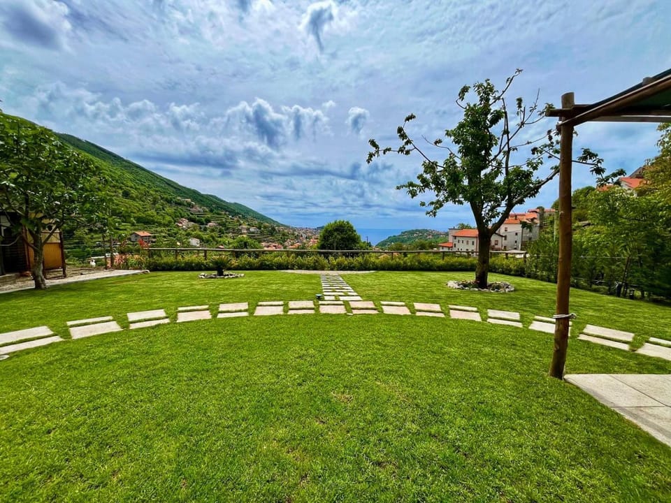 Garden, Garden view