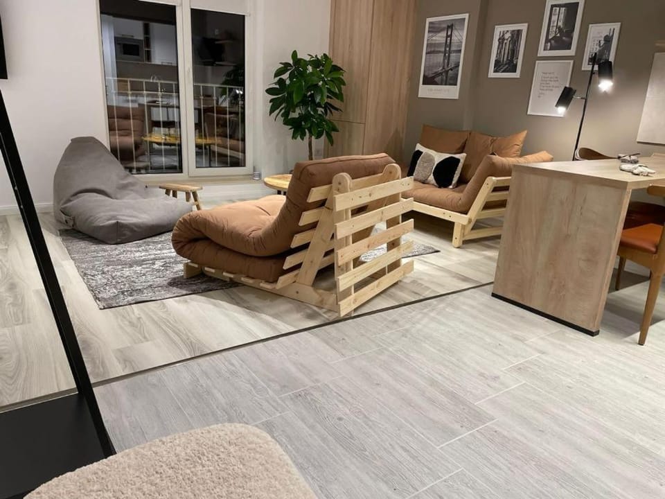 Shi Mi Junior Suite Apartment in Romania
