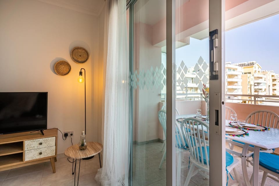 Balcony/Terrace, Living room
