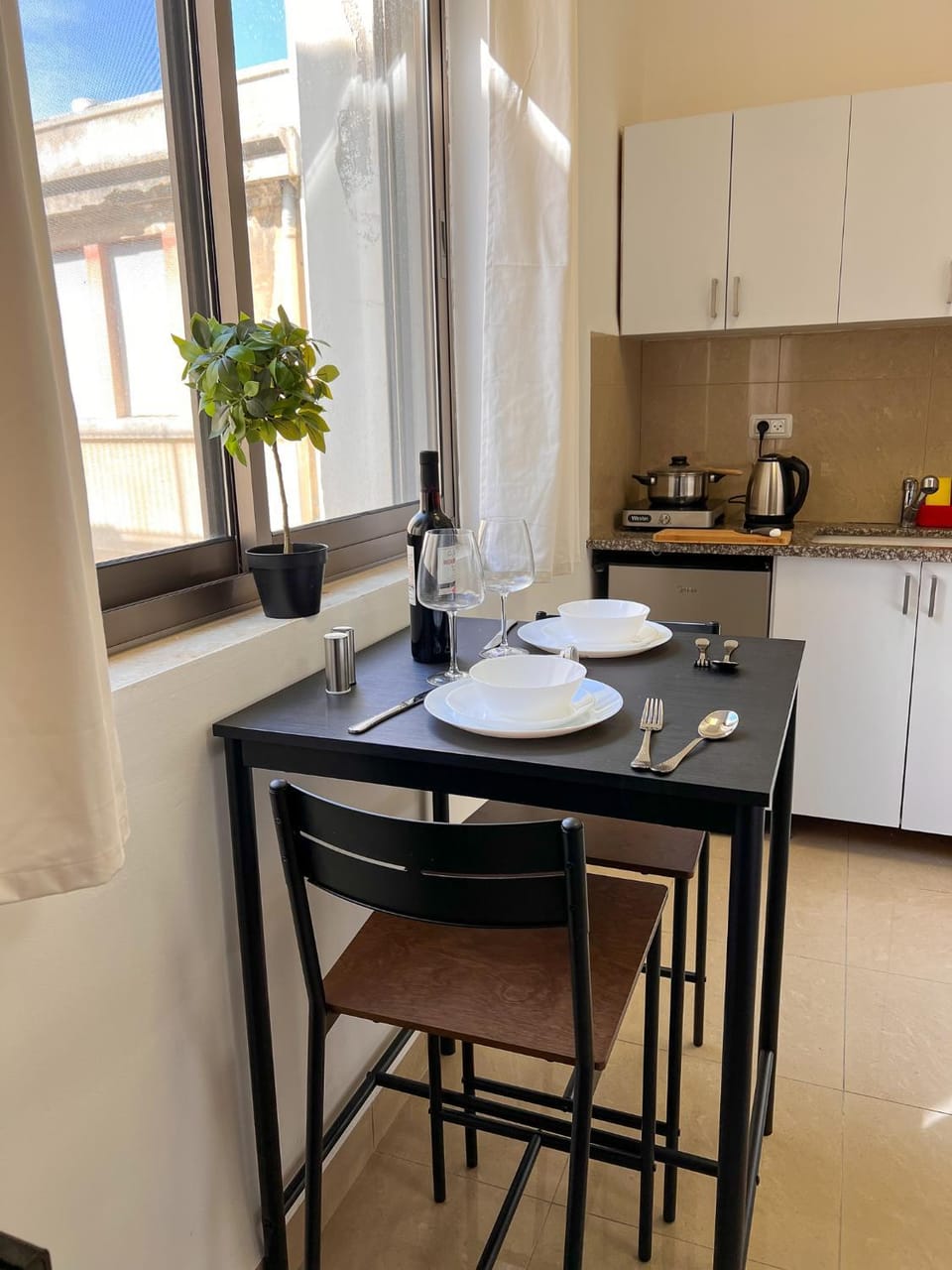 Paris Square Apartments Downtown Apartment in Haifa