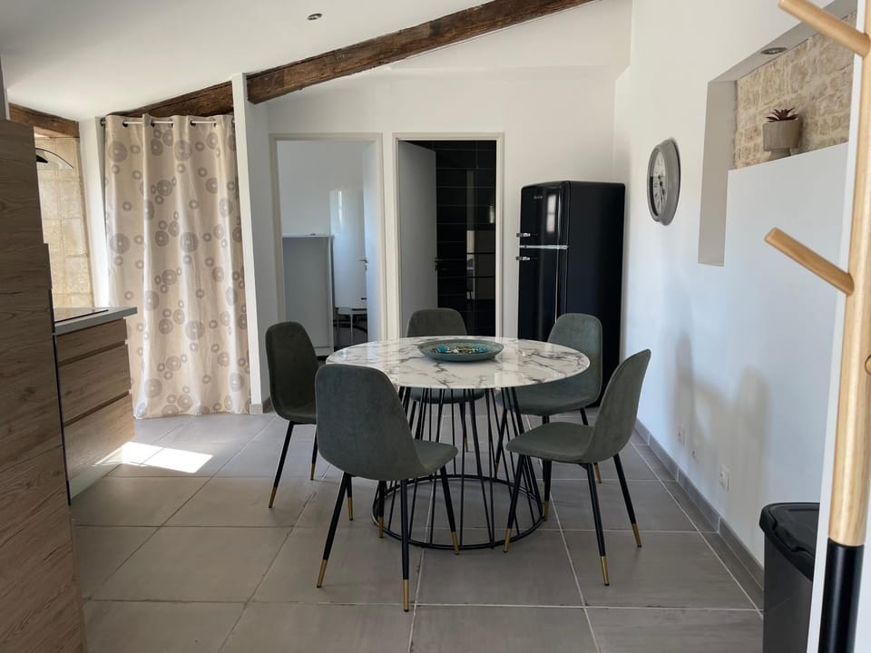 Maison chaleureuse avec parking sur place House in Nouvelle-Aquitaine