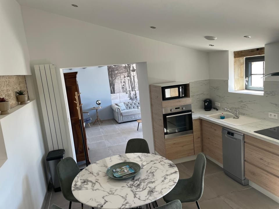 Maison chaleureuse avec parking sur place House in Nouvelle-Aquitaine