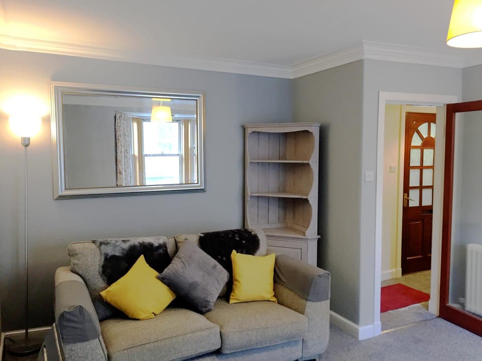 Living room, internet