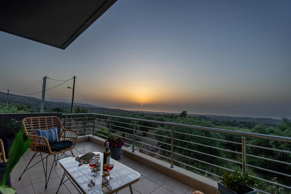 Patio, View (from property/room), Balcony/Terrace, Sea view, Sunset