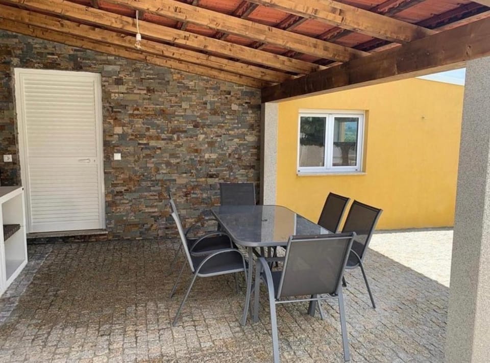 Casa do Cruzeiro Quinta do Couto House in Portugal