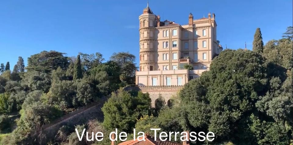 Luxurious Studio in Cannes 450m from sea with Terrace and Air Conditioning and private Parking Apartment in Cannes