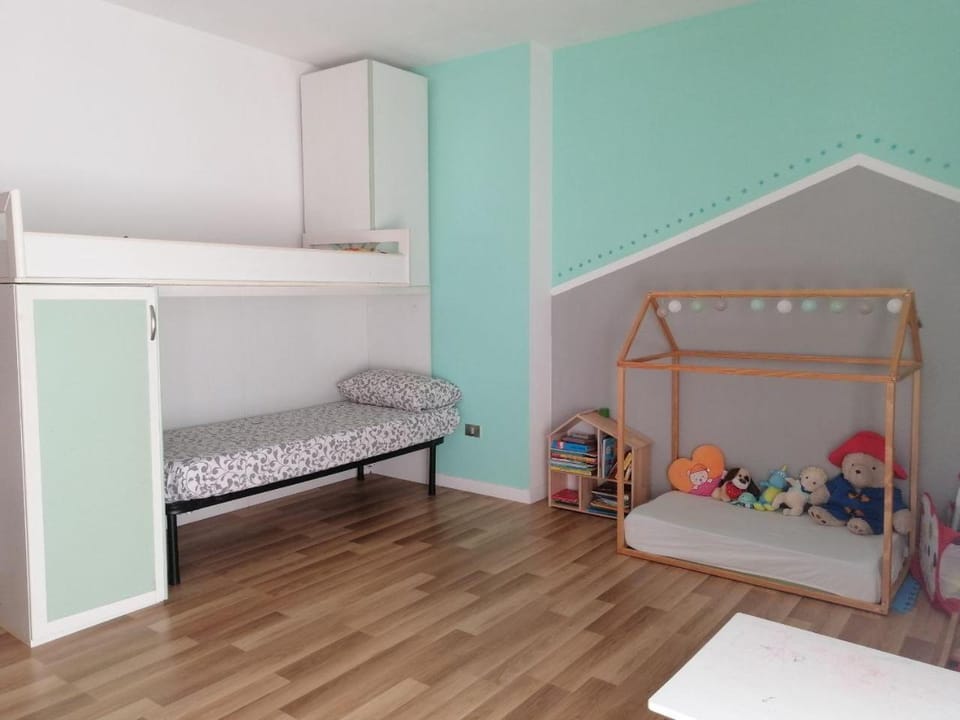 bunk bed
