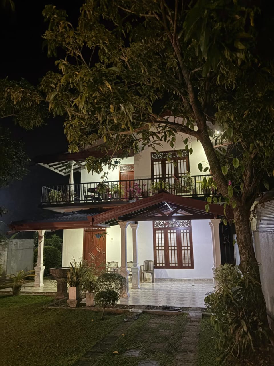 Fourcoock Villa House in Western Province