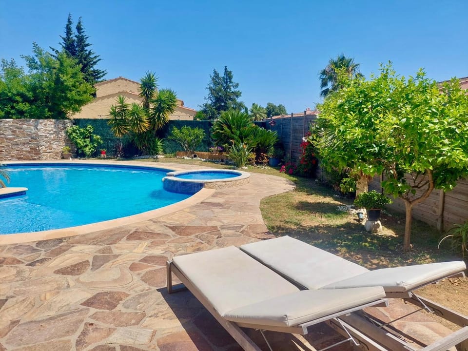 Villa au calme avec piscine privative Villa in Bormes-les-Mimosas