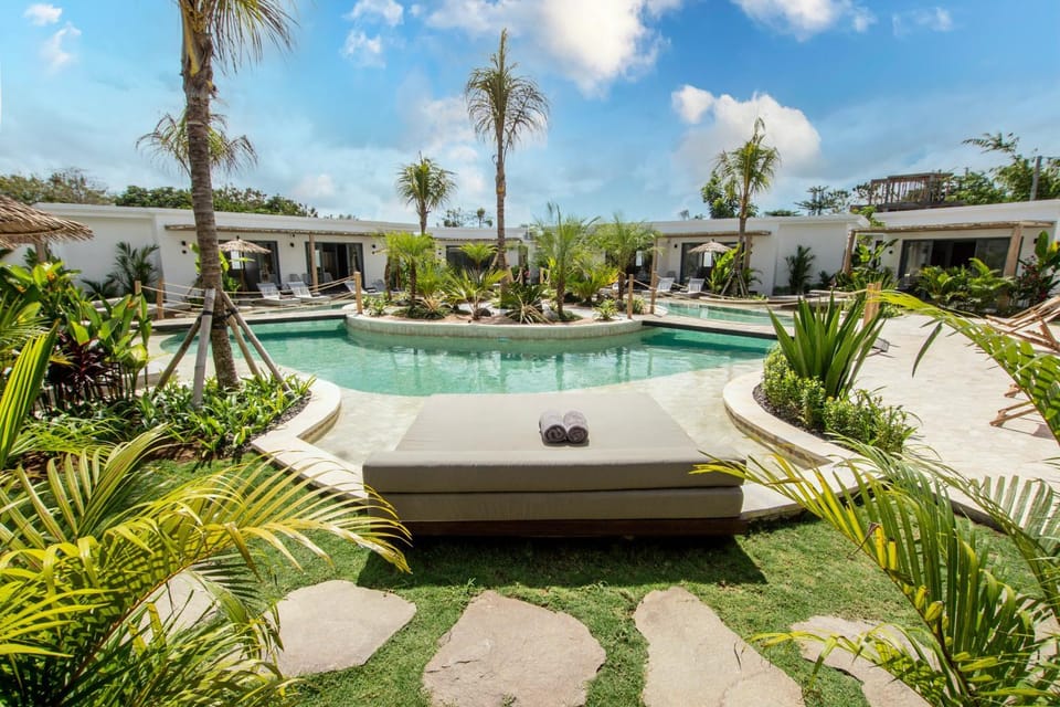 Pool view, Swimming pool
