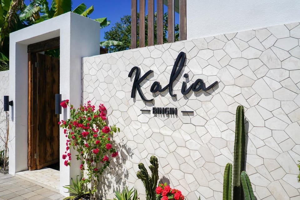 Facade/entrance, Property logo or sign