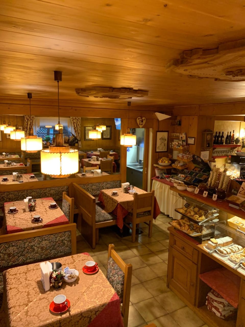 Restaurant/places to eat