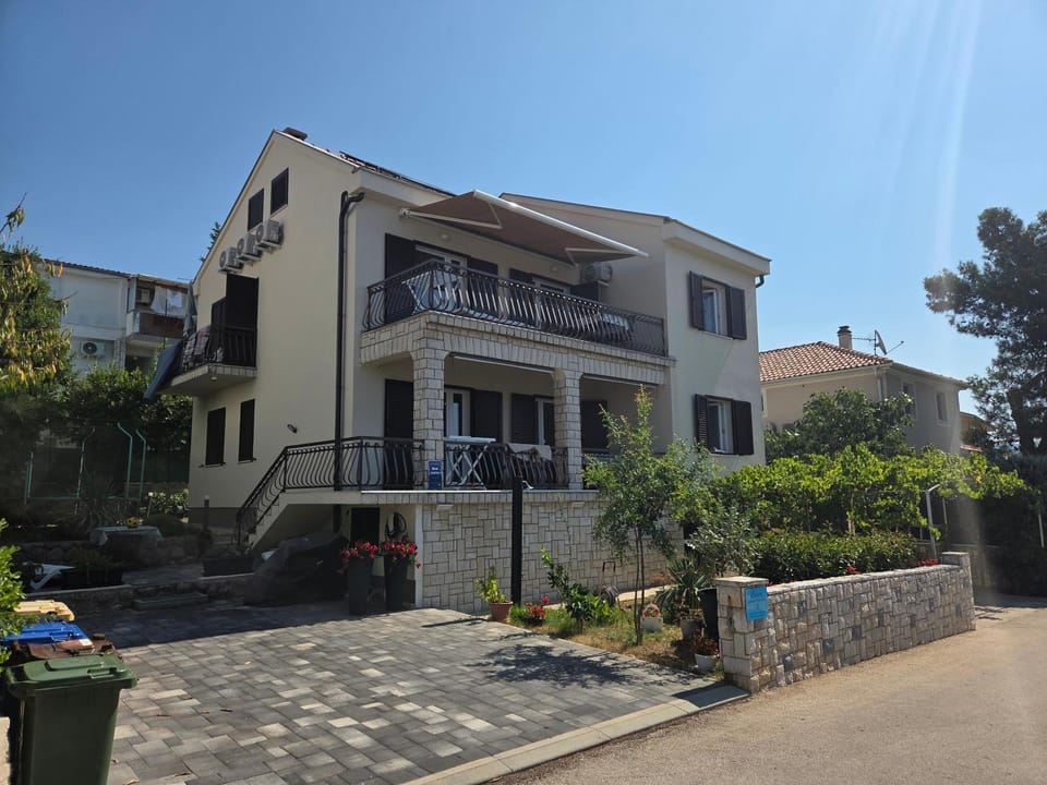 Vila Beleca Krk - Apartments Rest & Sea Apartment in Krk