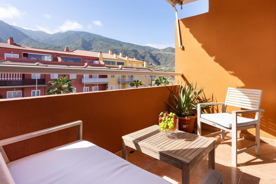 Home2Book Stunning Apartment Candelaria, Terrace Apartment in Canary Islands