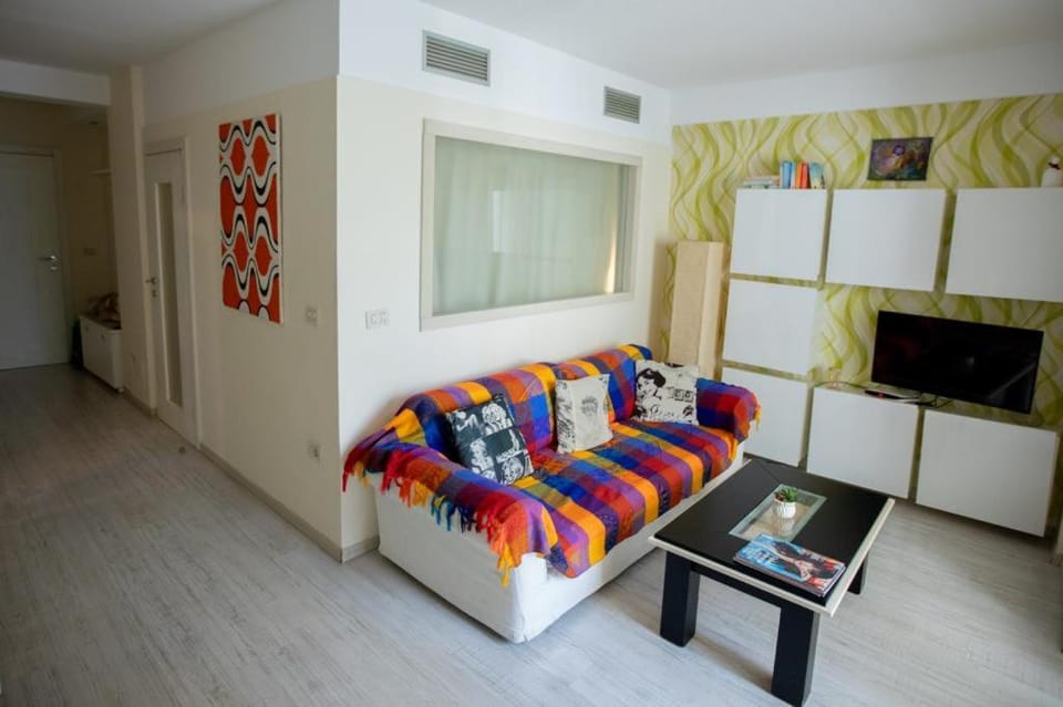 Down Town Tirana Apartment Center Apartment in Tirana