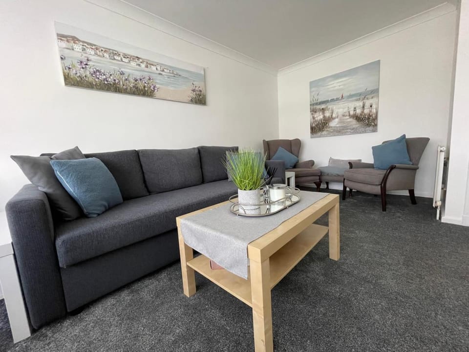 Quaint 2 Bed Village Retreat Apartment in Wealden District