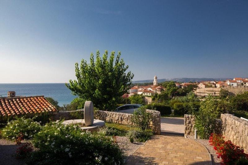Marija F4 Apartment Apartment in Krk