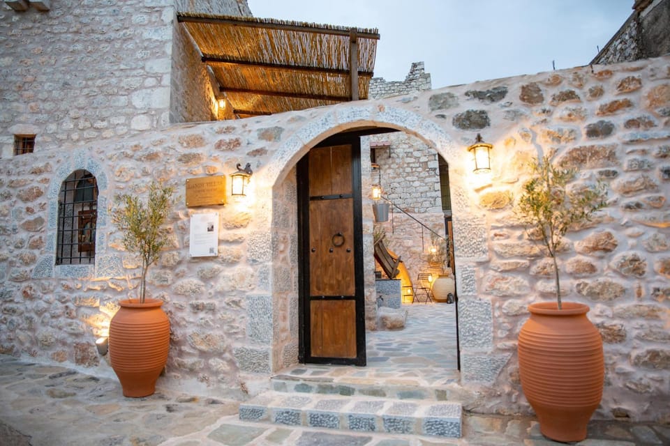 Dandy Villas Mani - Old Tower House - Fireplace - Pool House in Peloponnese Region