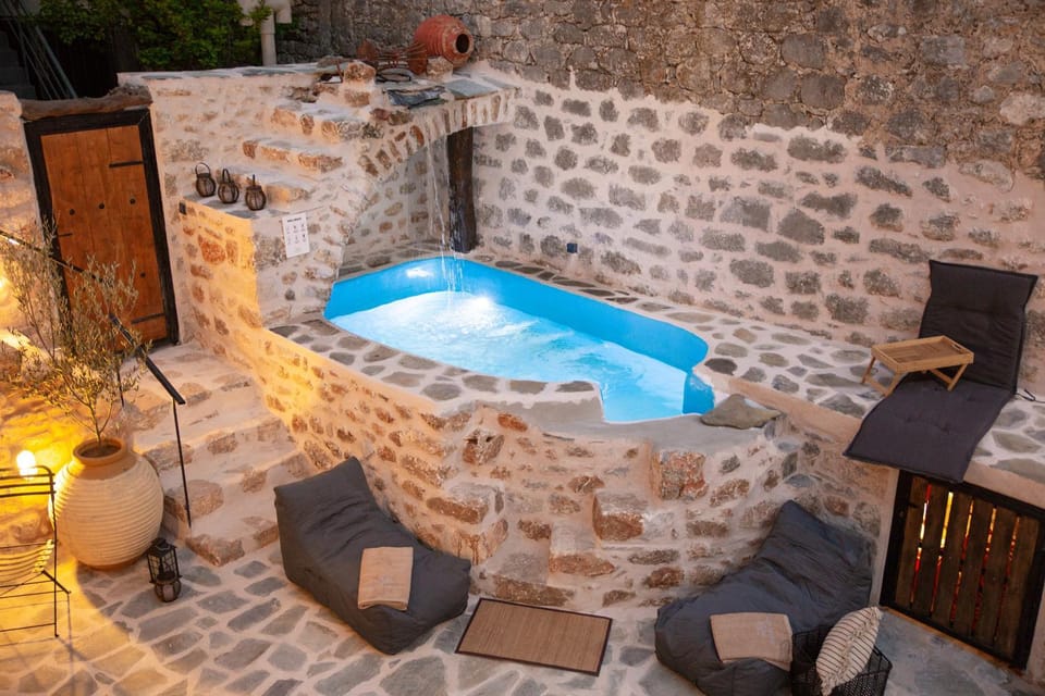 Dandy Villas Mani - Old Tower House - Fireplace - Pool House in Peloponnese Region