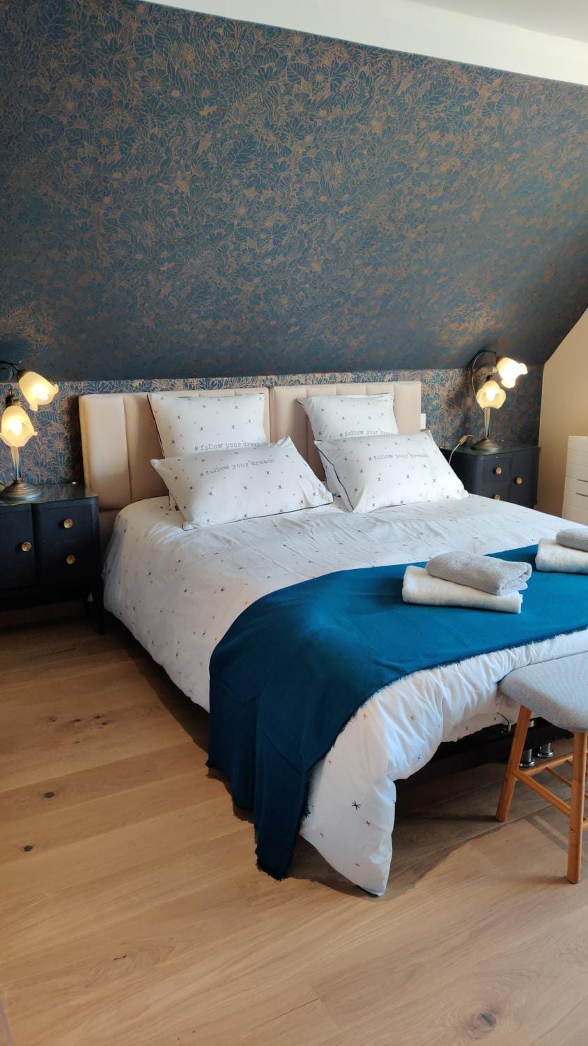 Les coquelicots - Chambre Marie Bed and Breakfast in Île-de-France