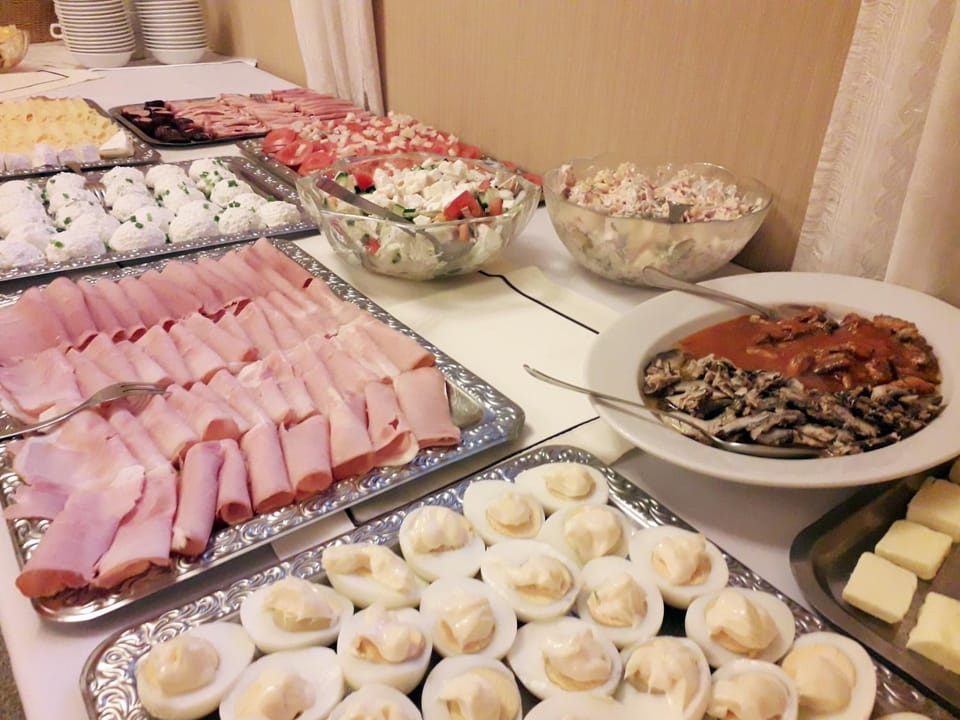 Buffet breakfast, Buffet breakfast