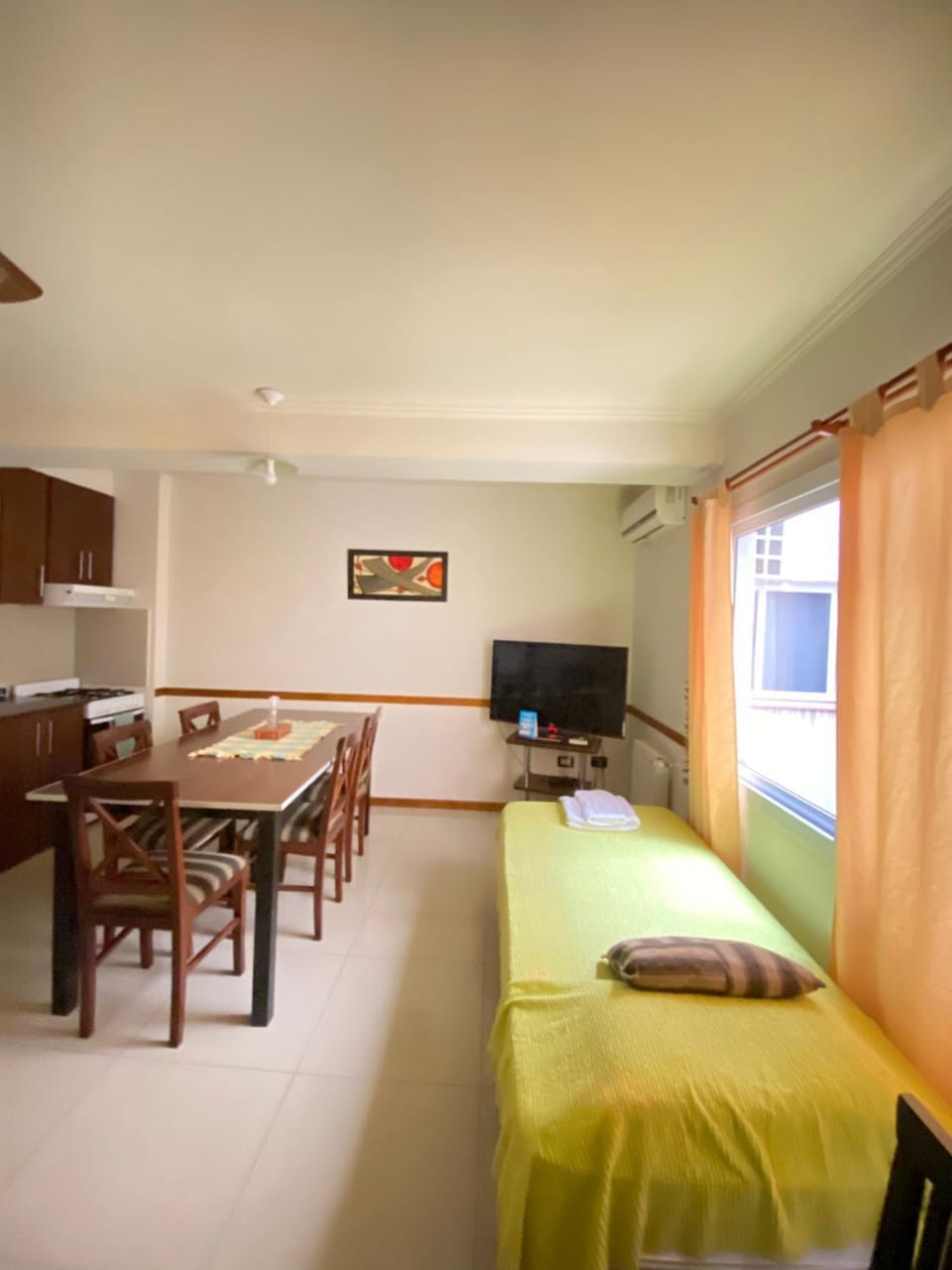 Communal lounge/ TV room, Kitchen or kitchenette
