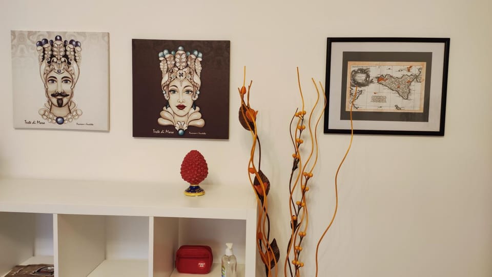 Decorative detail