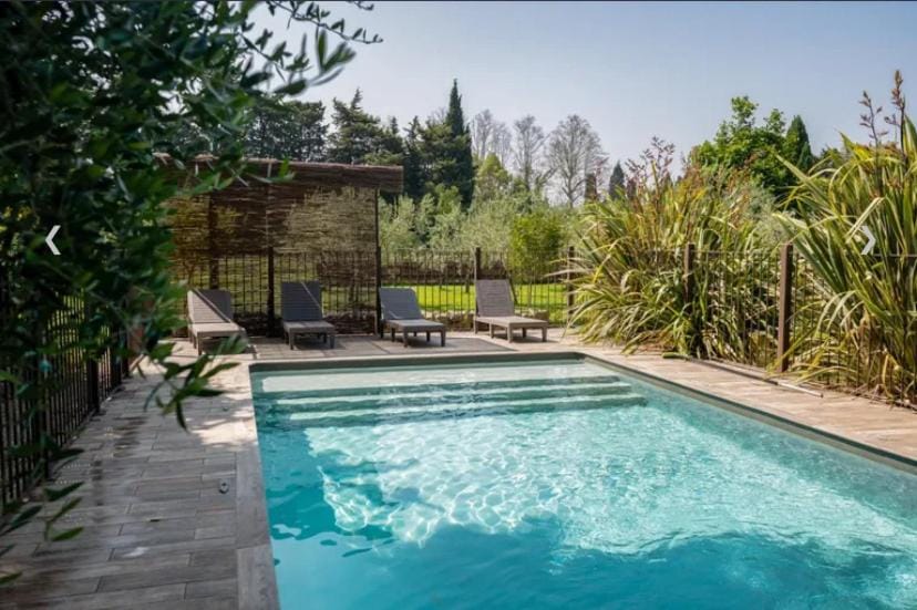 Gite du Mas de la Finière ,avec SPA intérieur House in Provence-Alpes-Côte d'Azur