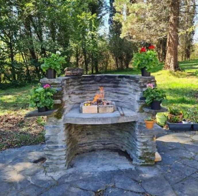 BBQ facilities, BBQ facilities