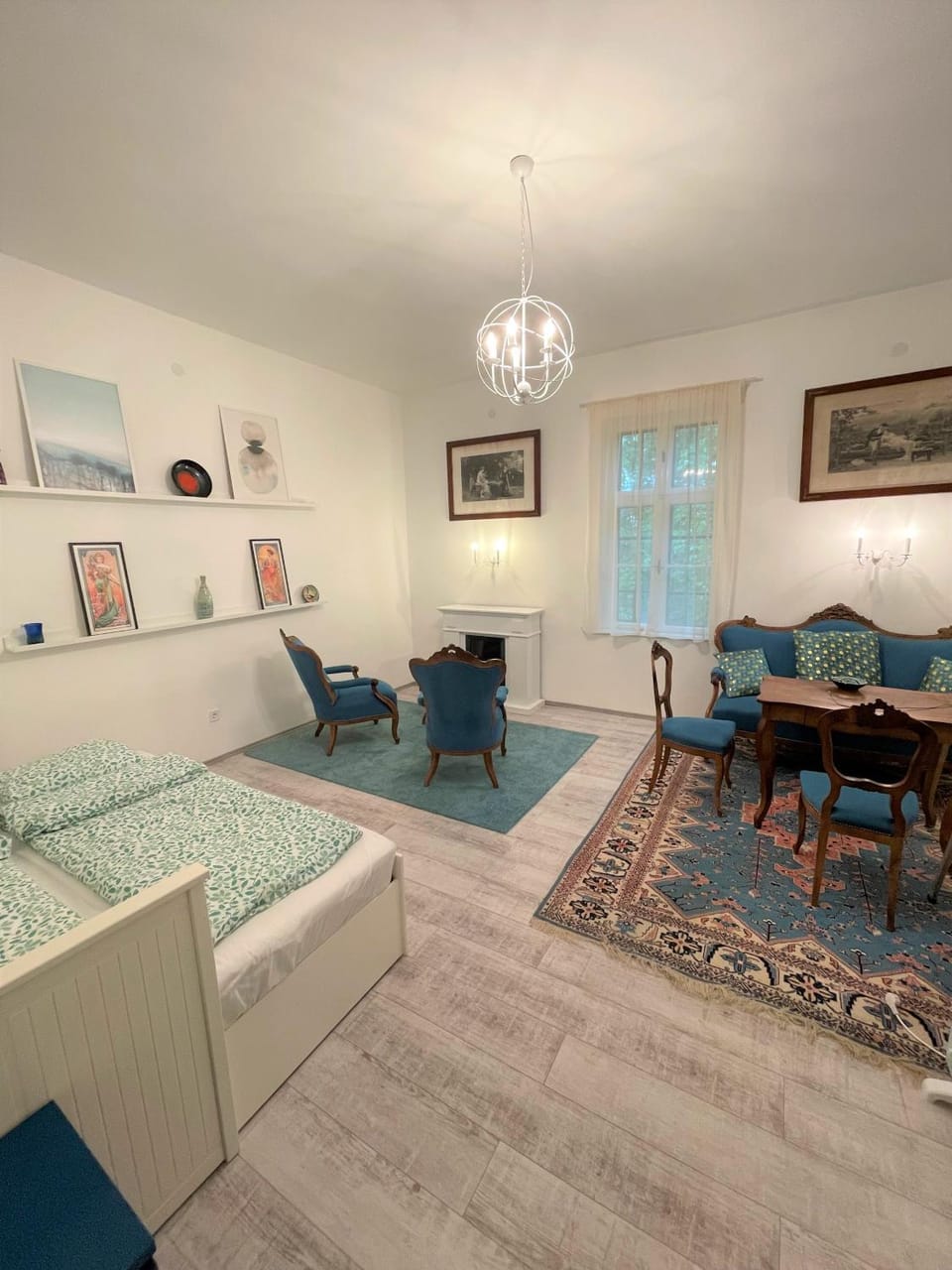 Property building, Living room