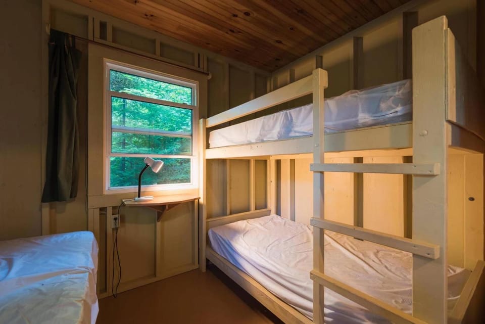bunk bed