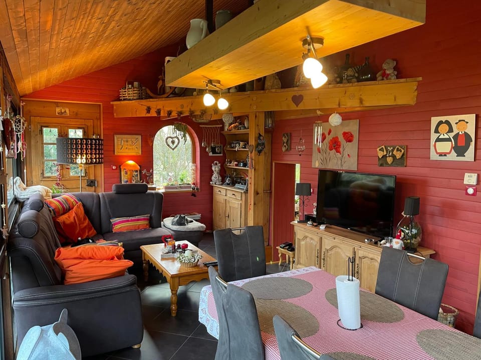 Communal lounge/ TV room