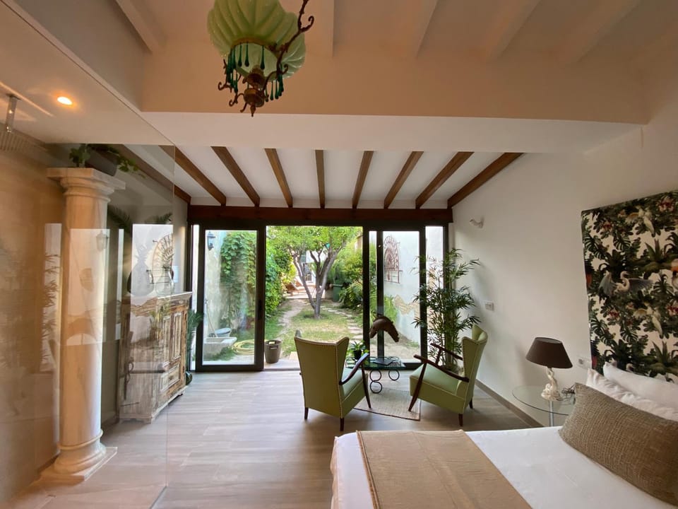 Garden, Bedroom, Garden view