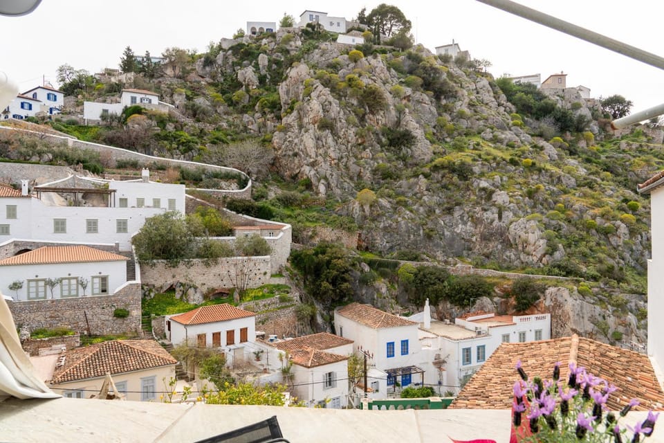 Day, Neighbourhood, Natural landscape, City view, Mountain view, Street view