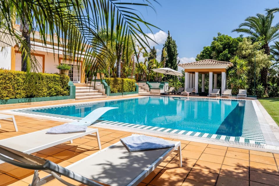 Balcony/Terrace, Swimming pool