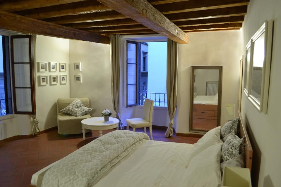 Bed, Bathroom, Balcony/Terrace