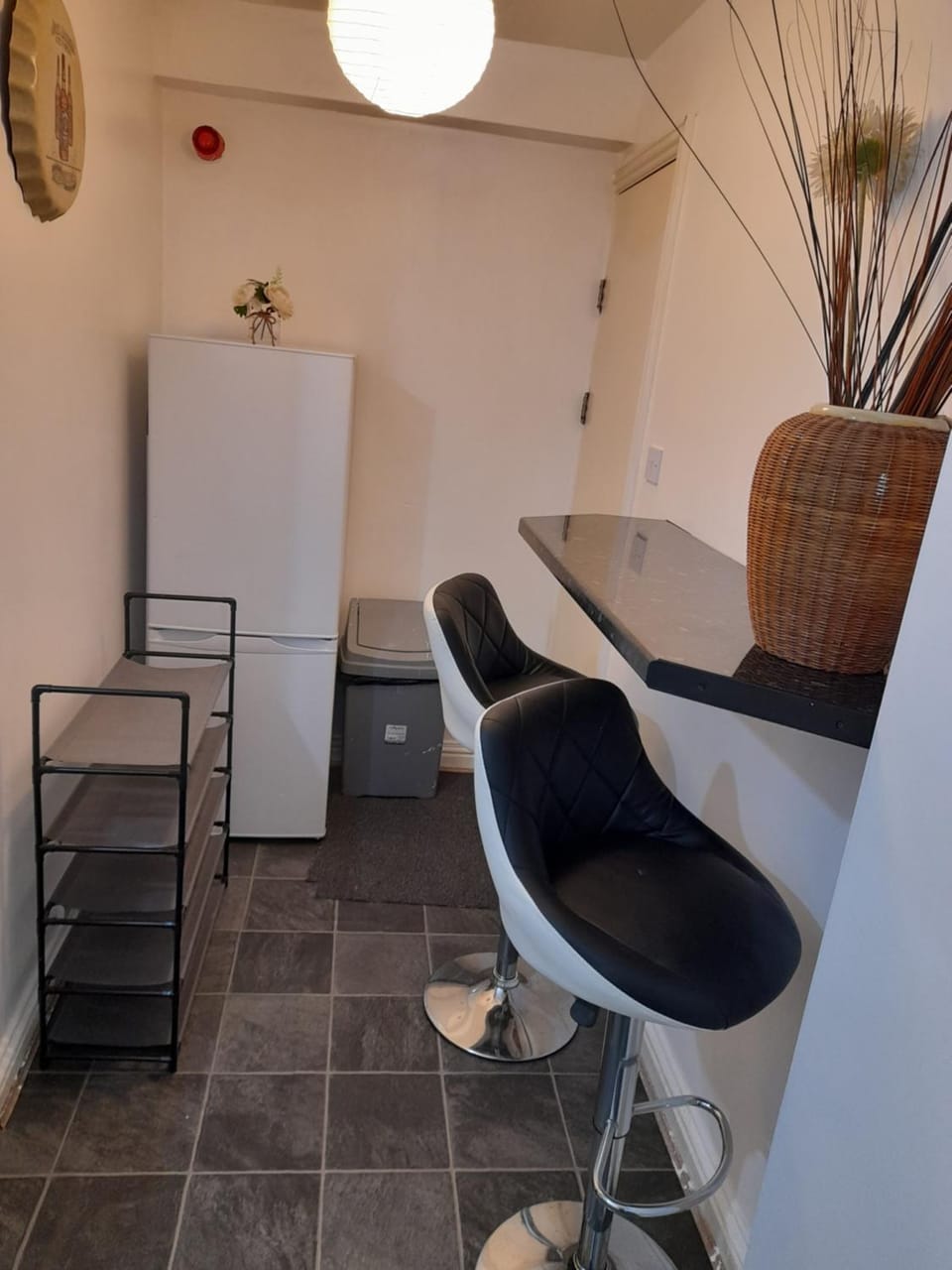Kitchen or kitchenette, Seating area