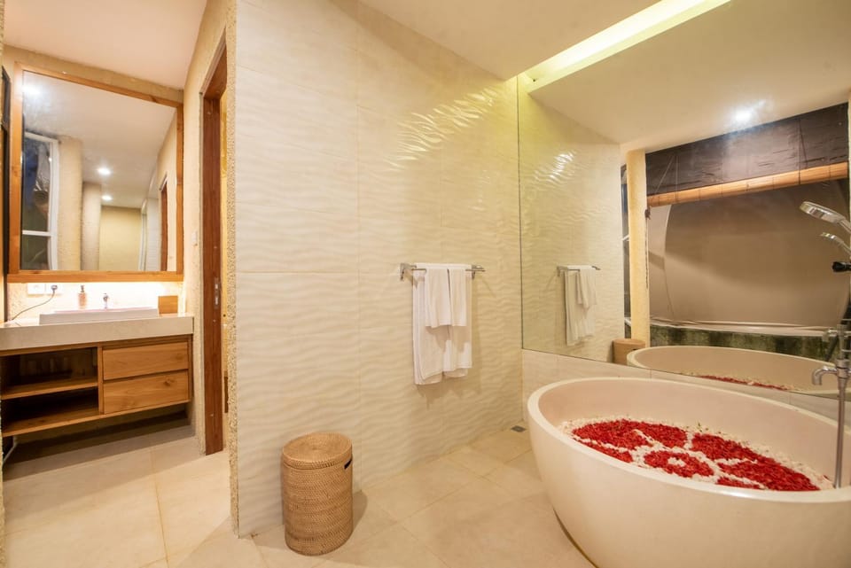Bathroom, Bath