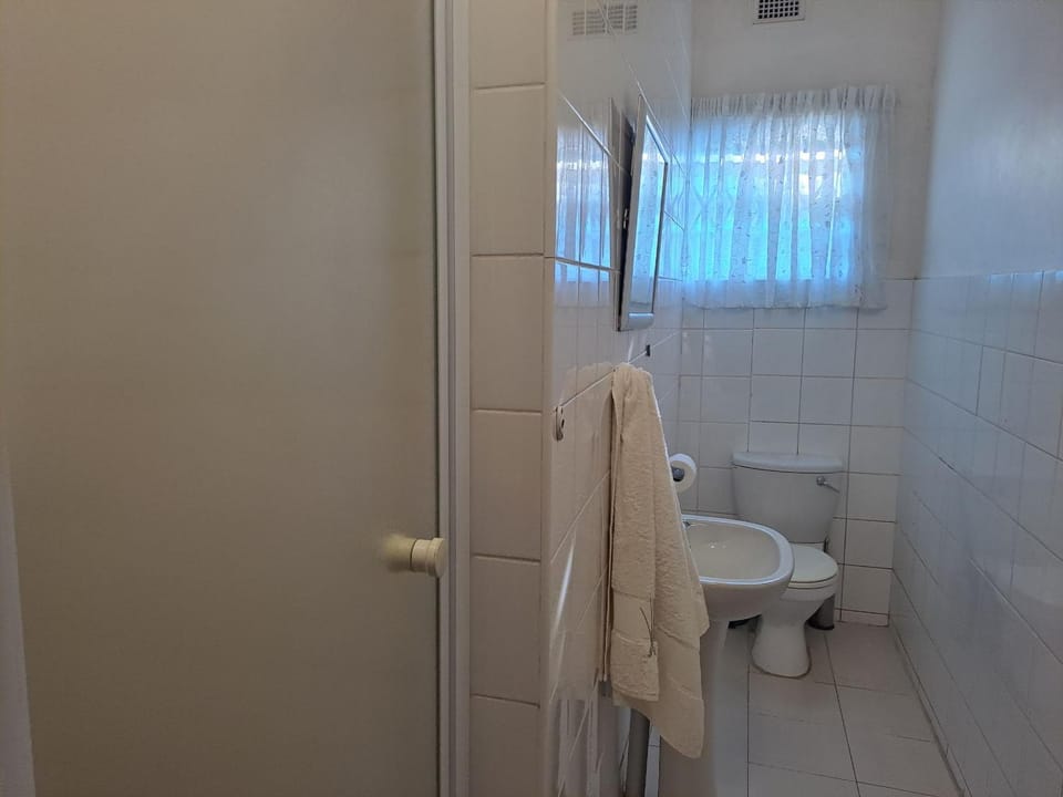 Iqhayiya Guest House Bed and Breakfast in Durban