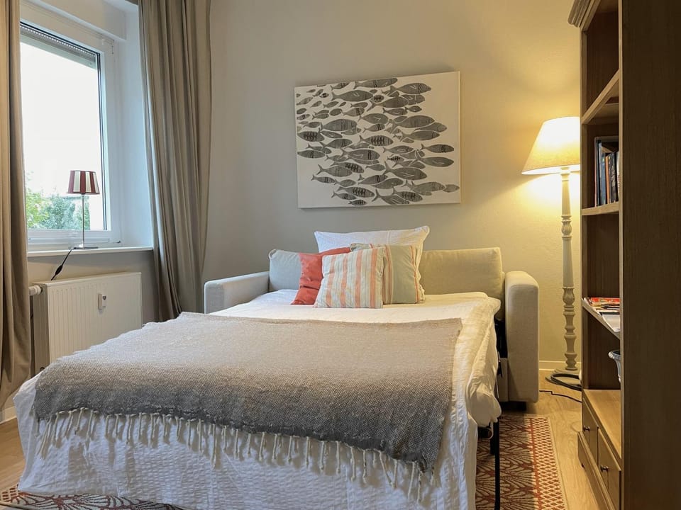 Living room, Bedroom
