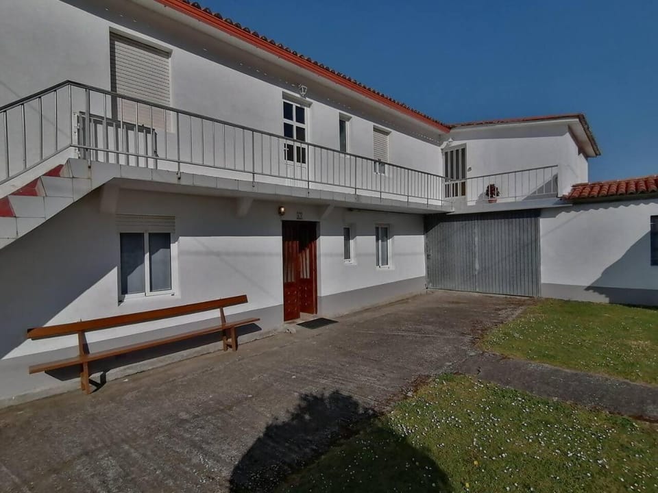 Acogedora casa próxima a la playa de Meirás. House in Galicia