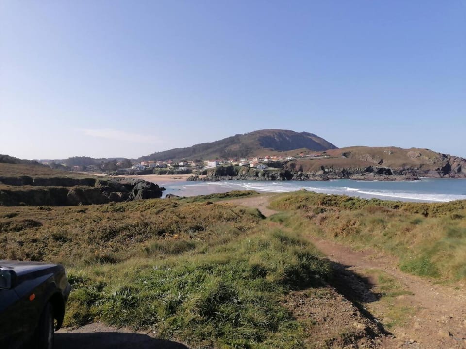 Acogedora casa próxima a la playa de Meirás. House in Galicia